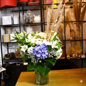 Blue Hydrangea Rustic Centerpiece